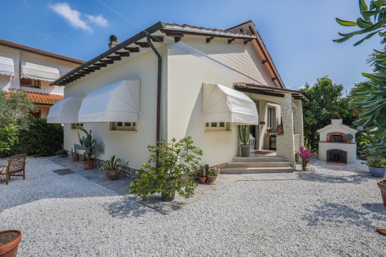 I Levrieri Hotel Torre del Lago Puccini Exterior photo