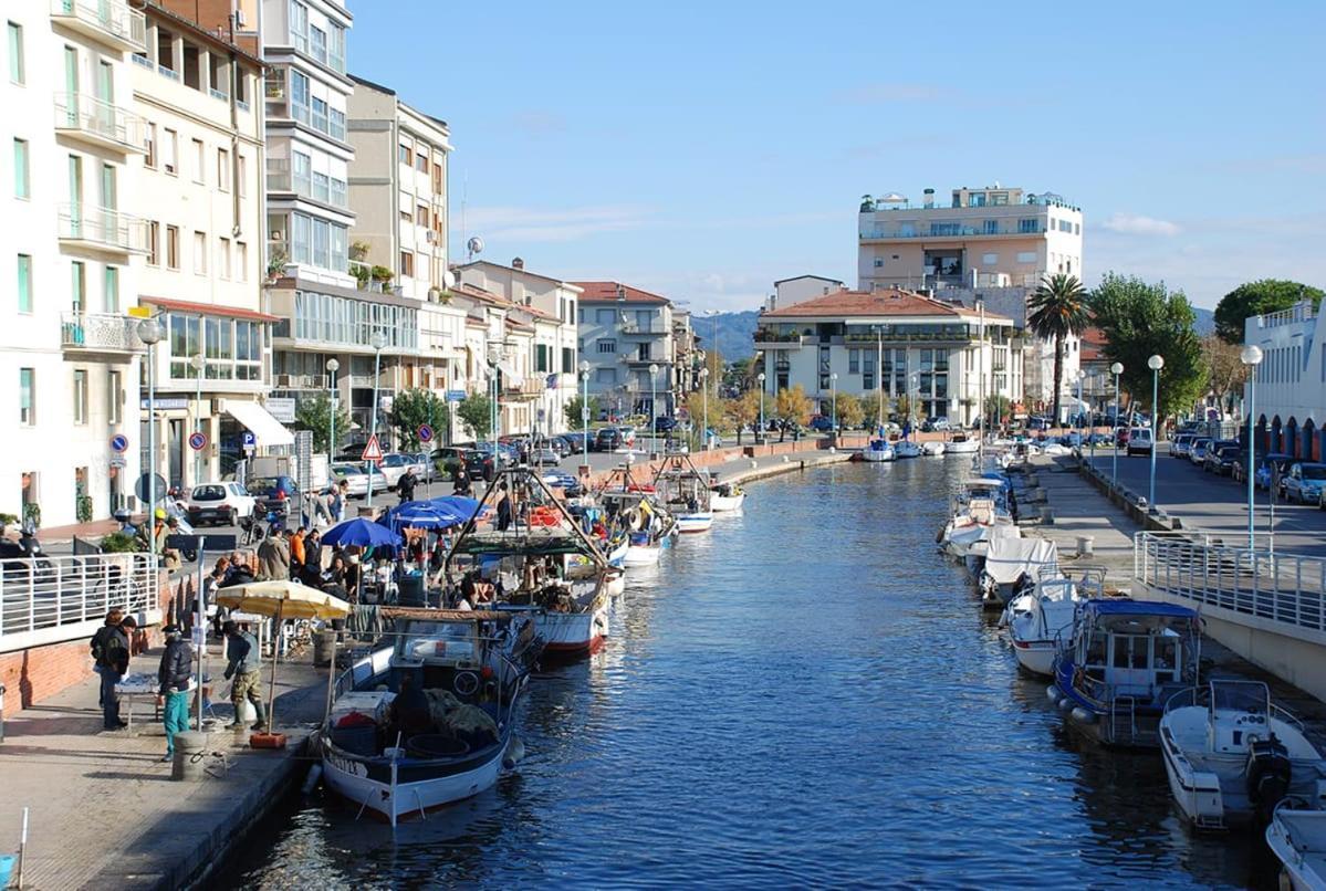 I Levrieri Hotel Torre del Lago Puccini Exterior photo