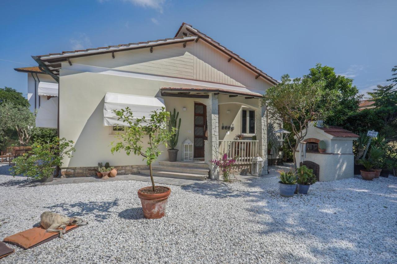 I Levrieri Hotel Torre del Lago Puccini Exterior photo