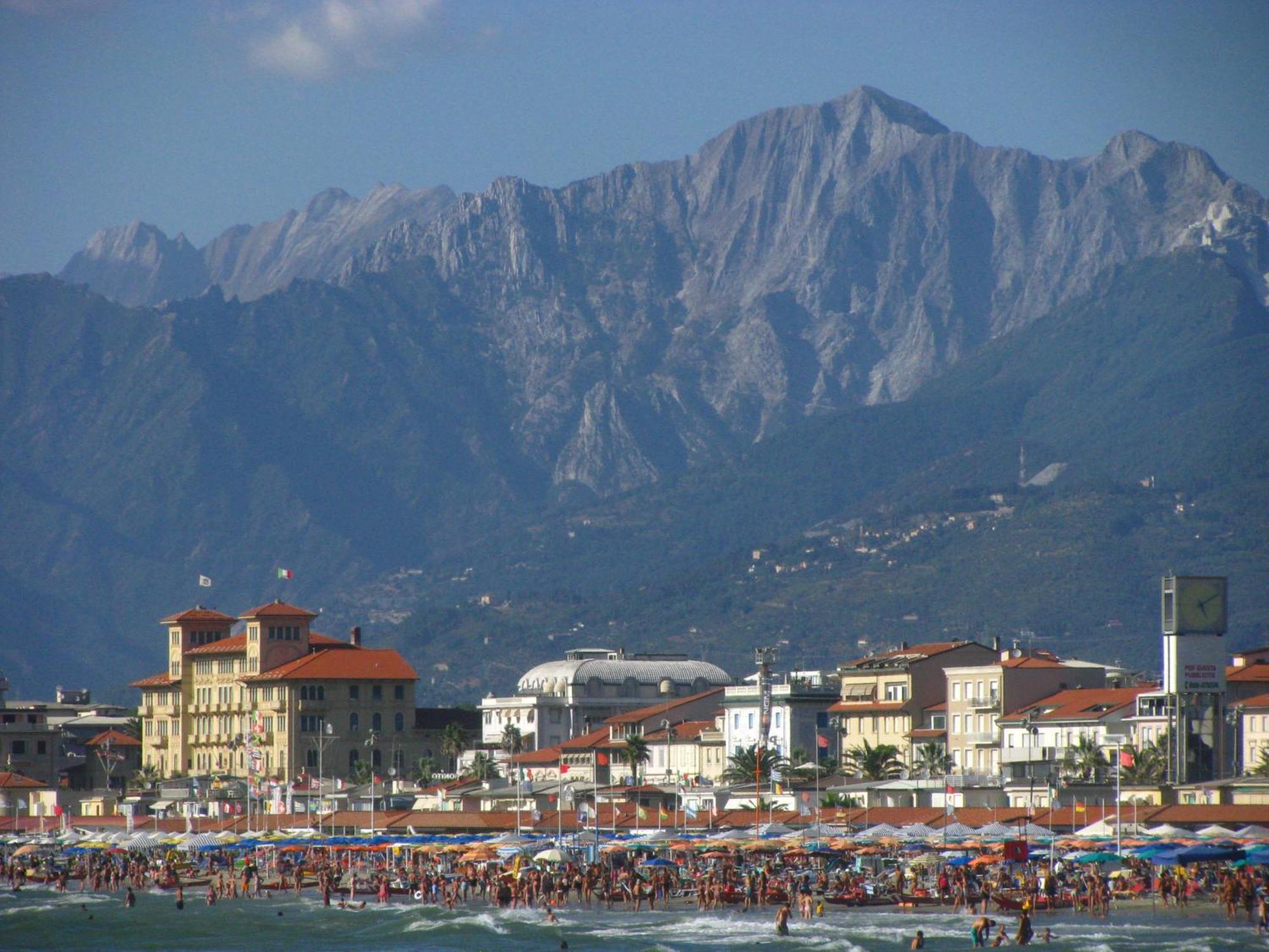 I Levrieri Hotel Torre del Lago Puccini Exterior photo